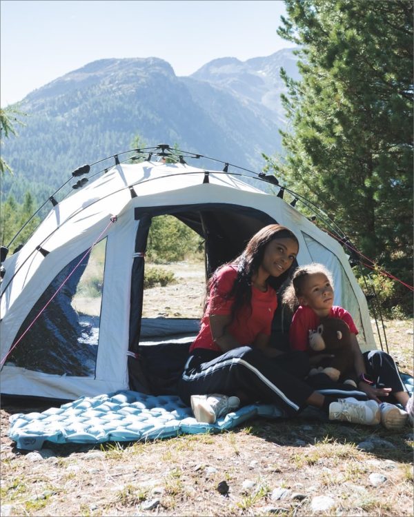 qeedo Quick Oak Dark Series Campingzelt mit abgedunkelter Schlafkabine. nachtschwarz - Sekundenzelt mit Quick-Up-System stabil & wasserdicht. ideal f??r Camping & Festival. Komfort-Zelt f??r 3 Personen – Bild 8
