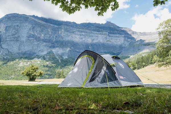 Coleman Zelt Darwin 2-4 | Kompaktes 2 bis 4 Mann Kuppelzelt | Modelle mit abgedunkelter Schlafkabine | Leichtes Camping. Festival. Trekkingzelt | 4500 mm wasserdicht | integrierte Bodenplane – Bild 16