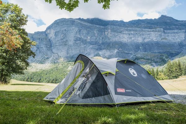 Coleman Zelt Darwin 2-4 | Kompaktes 2 bis 4 Mann Kuppelzelt | Modelle mit abgedunkelter Schlafkabine | Leichtes Camping. Festival. Trekkingzelt | 4500 mm wasserdicht | integrierte Bodenplane – Bild 17